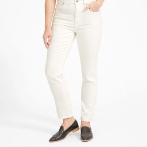 𝅺Everlane The High Rise Straight Jean in White. Sz 30 Regular